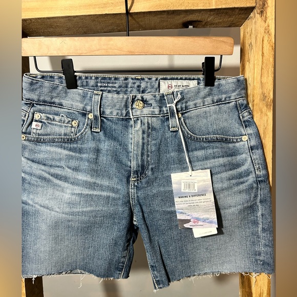 AG BECKE Relaxed Slim Short - Picture 1 of 3